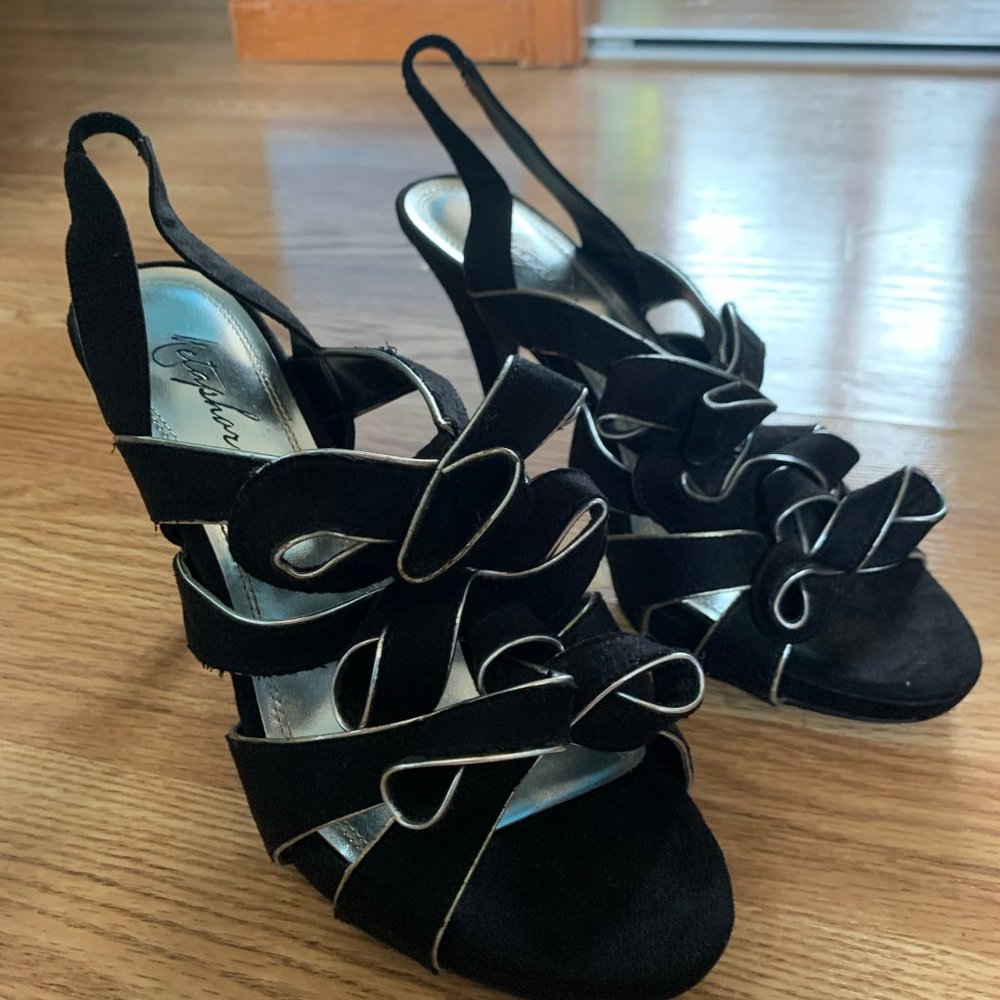 Fancy Heels - Picture 3 of 4